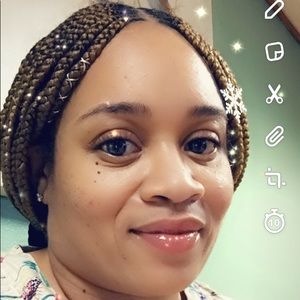 Meet your Posher, Latasha